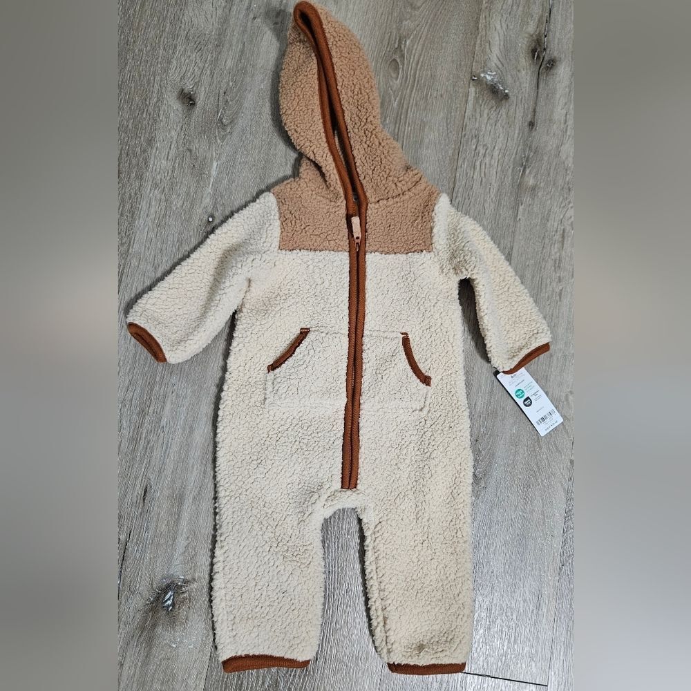 NWT Carters Baby Hooded Jumpsuit SIZE 6 MONTHS